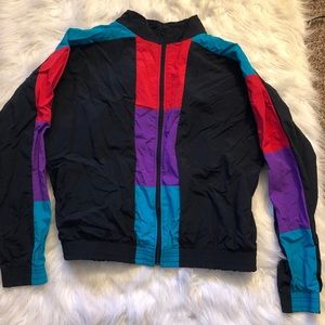 Color blocked windbreaker